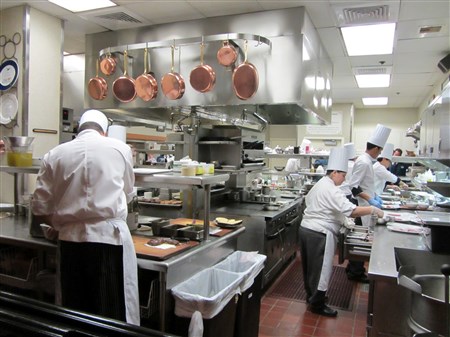 Tư vấn thiết kế, lắp đặt hệ thống bếp khách sạn chuyên nghiệp đẳng cấp